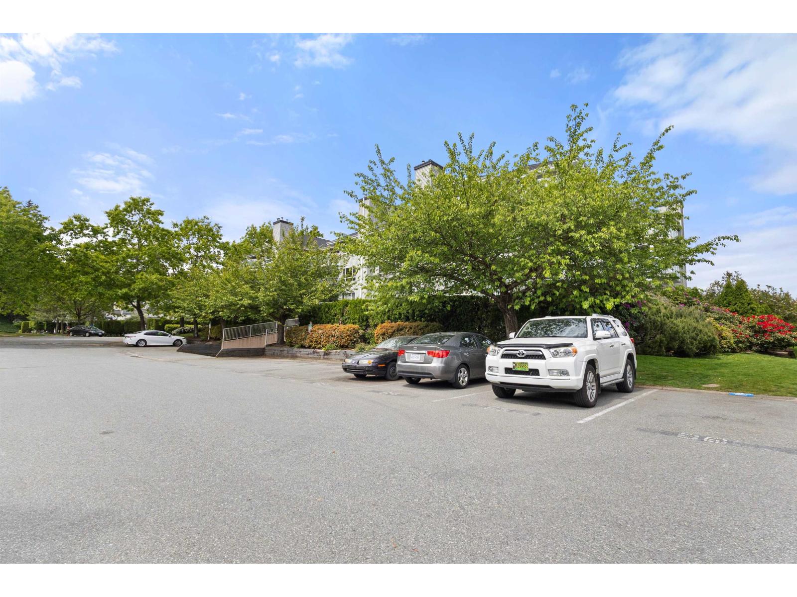 405 13680 84 Avenue Property Photo 17
