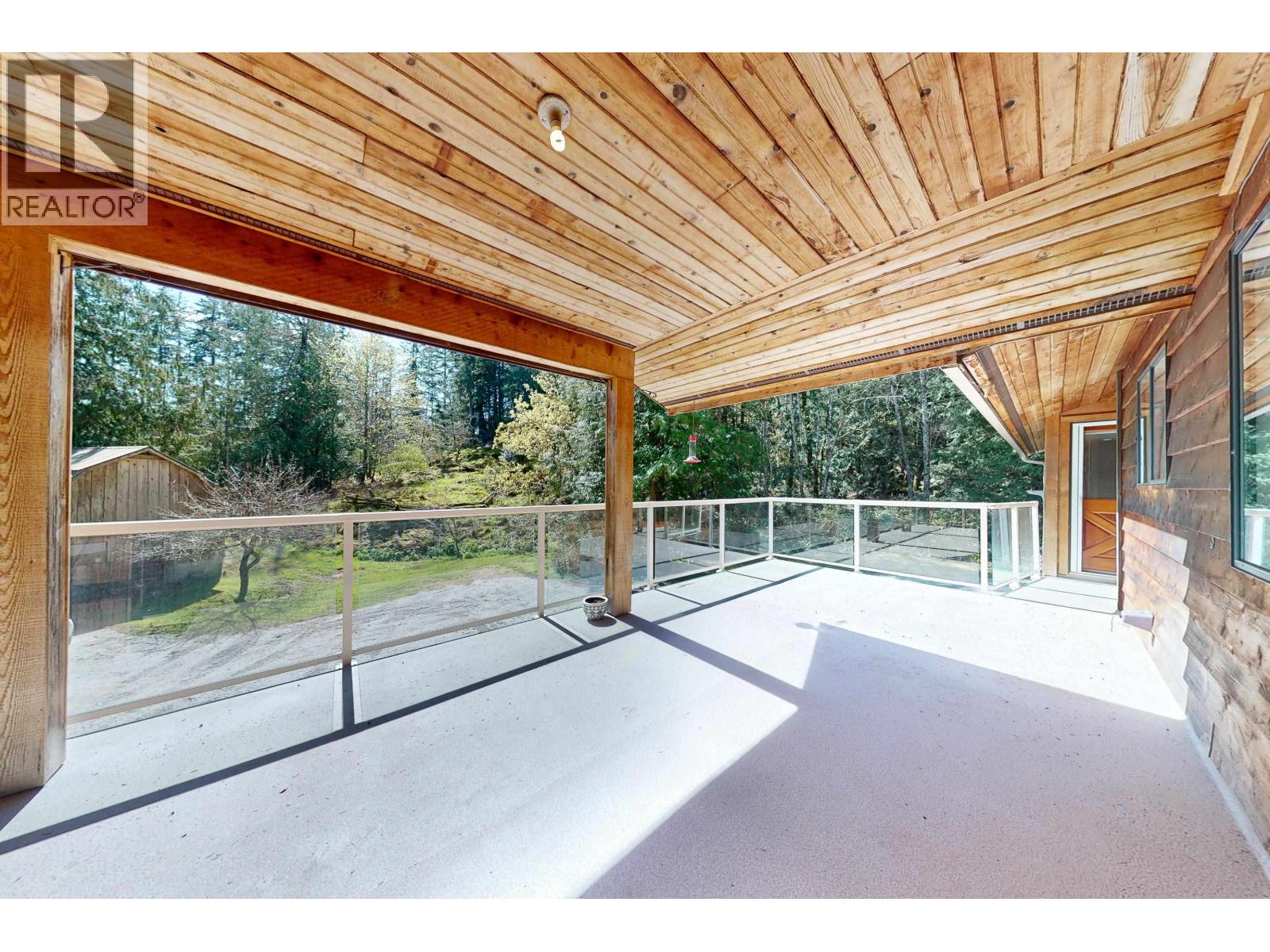 1671 Fulford-ganges Road Property Photo 1