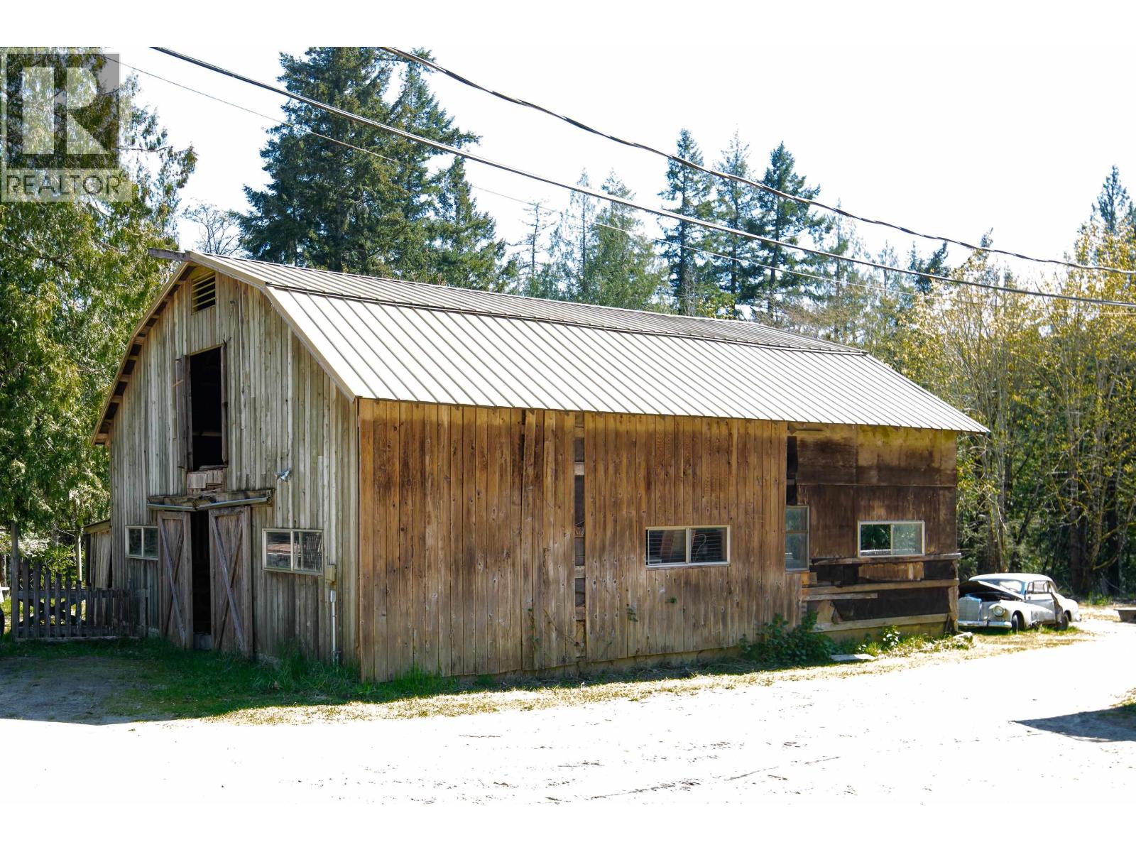 1671 Fulford-ganges Road Property Photo 4