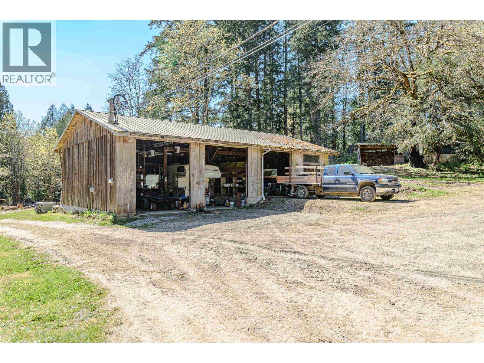1671 Fulford-ganges Road Property Photo 5