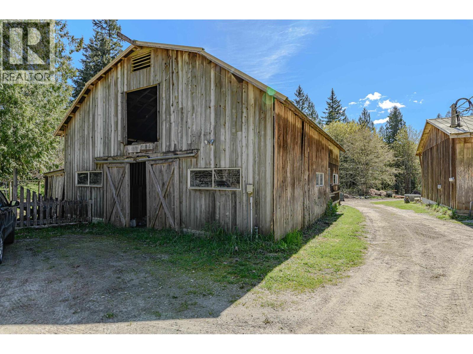 1671 Fulford-ganges Road Property Photo 6