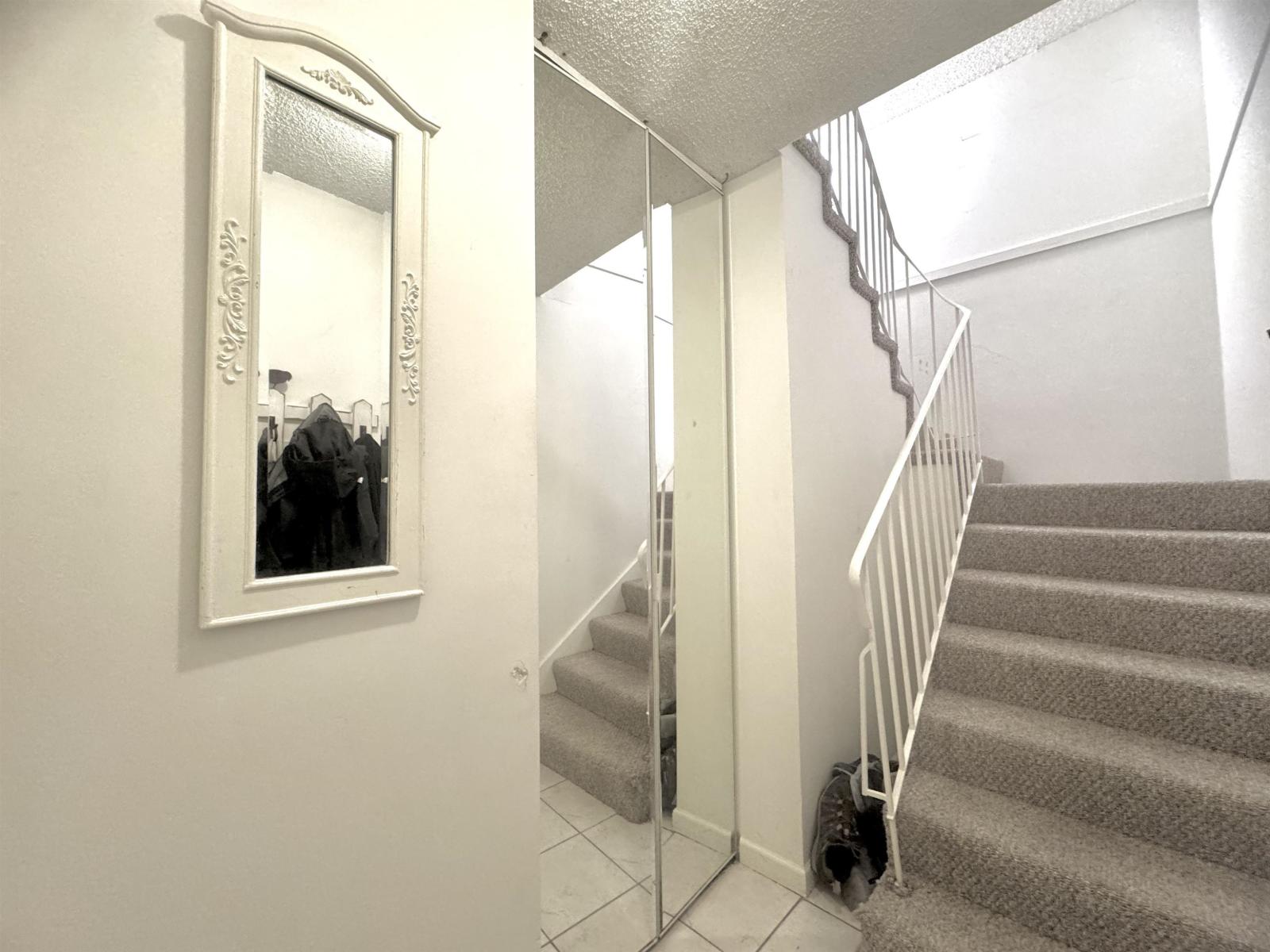 10589 Holly Park Lane Property Photo 2