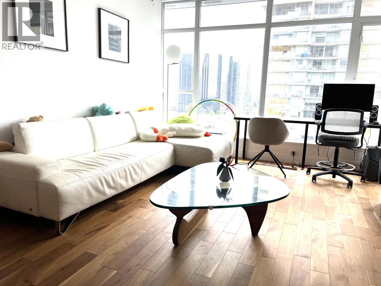 1605 4360 Beresford Street Property Photo 3