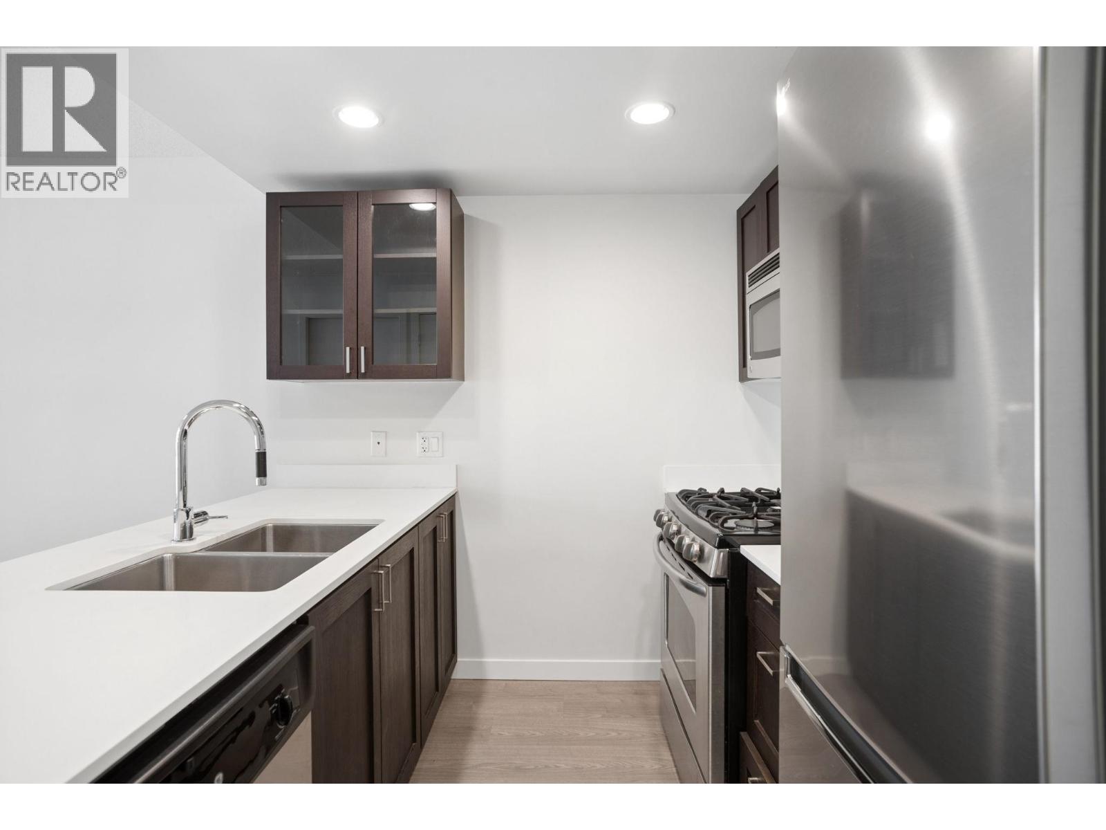 205 4815 Eldorado Mews Property Photo 6