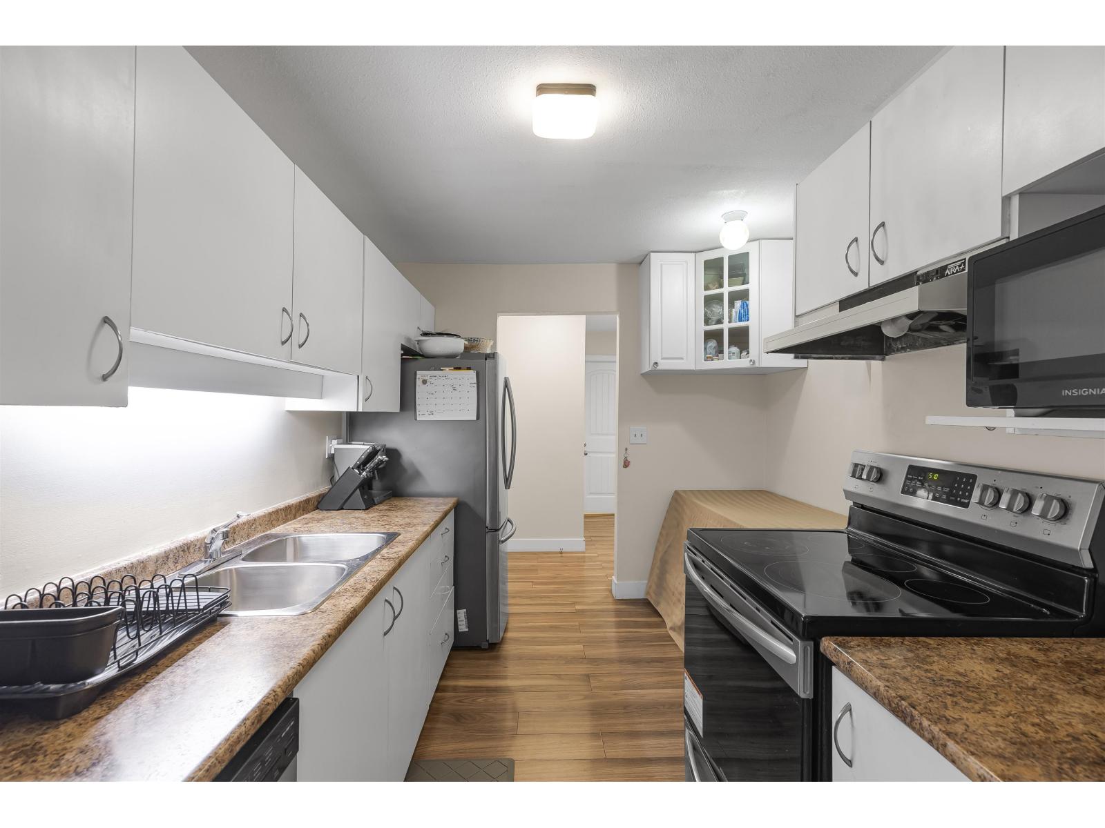 210 13771 72a Avenue Property Photo 7