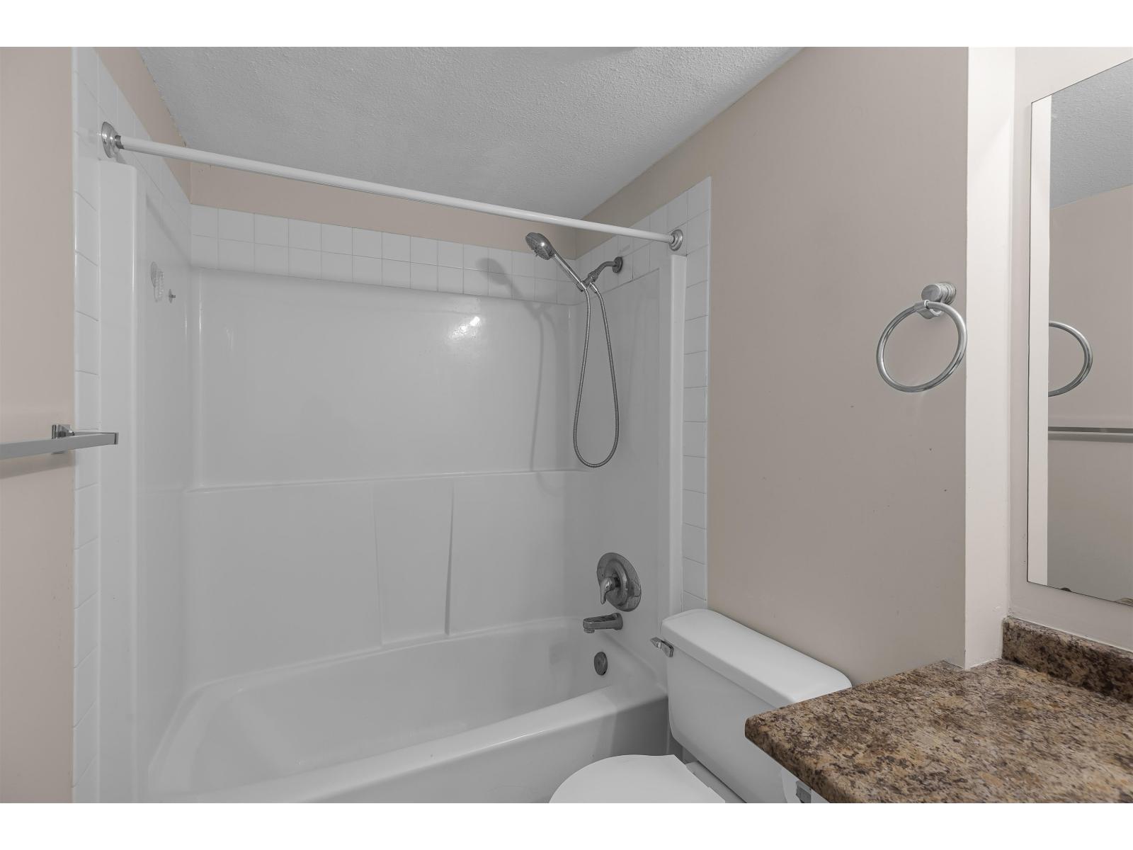 210 13771 72a Avenue Property Photo 18