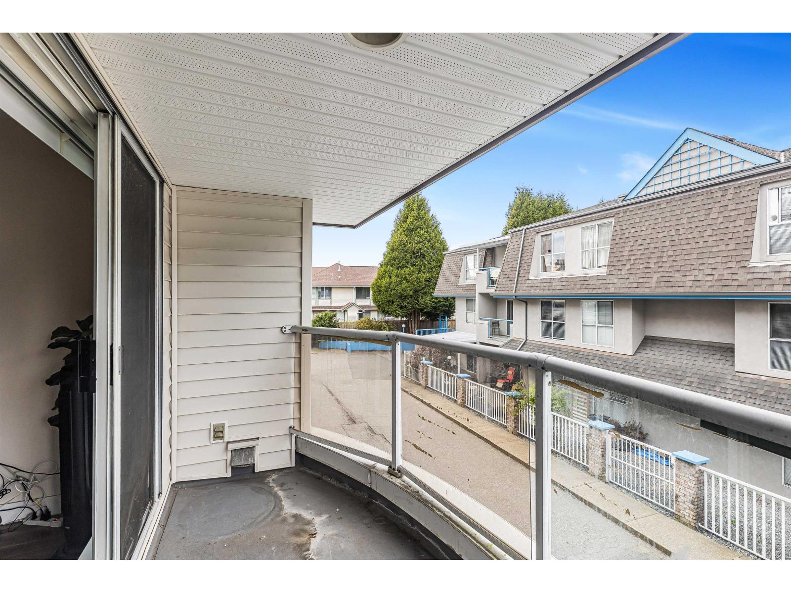 210 13771 72a Avenue Property Photo 20