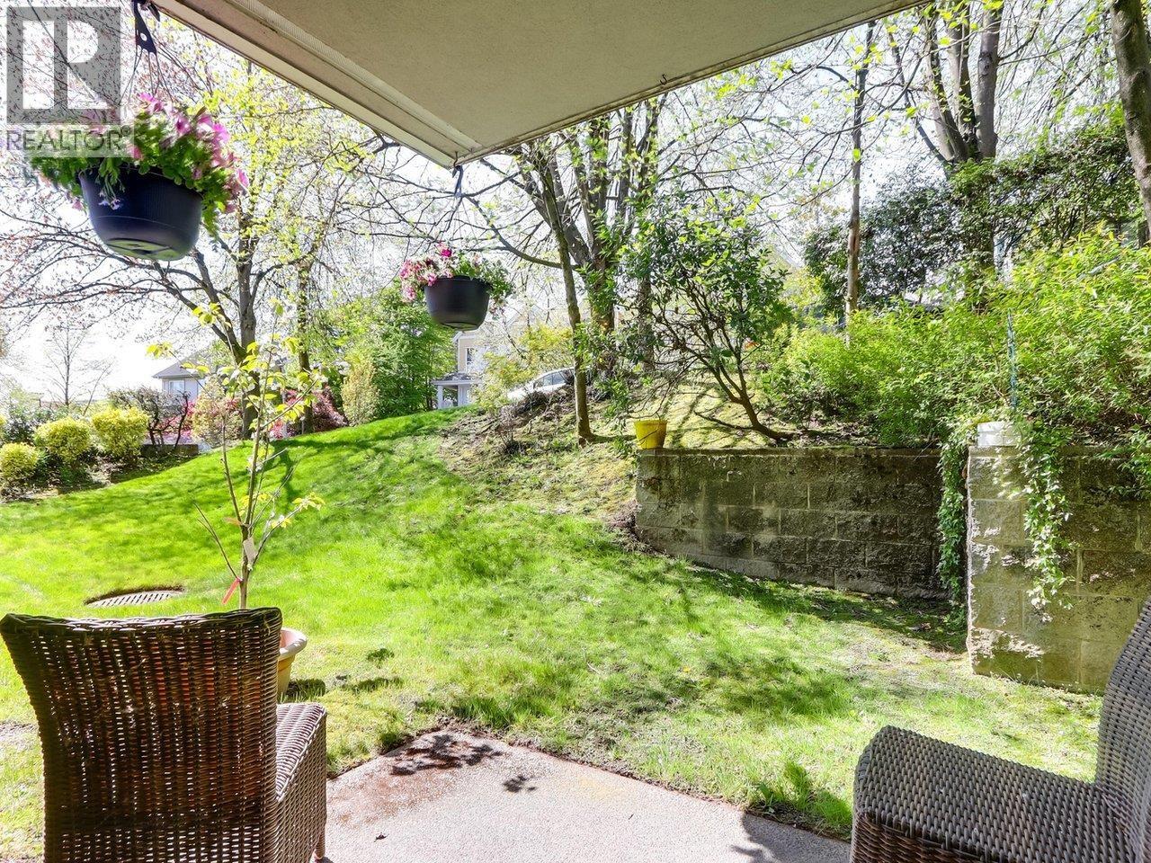 3 8420 Jellicoe Street Property Photo 14