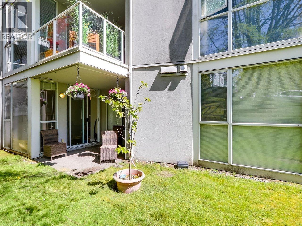 3 8420 Jellicoe Street Property Photo 15