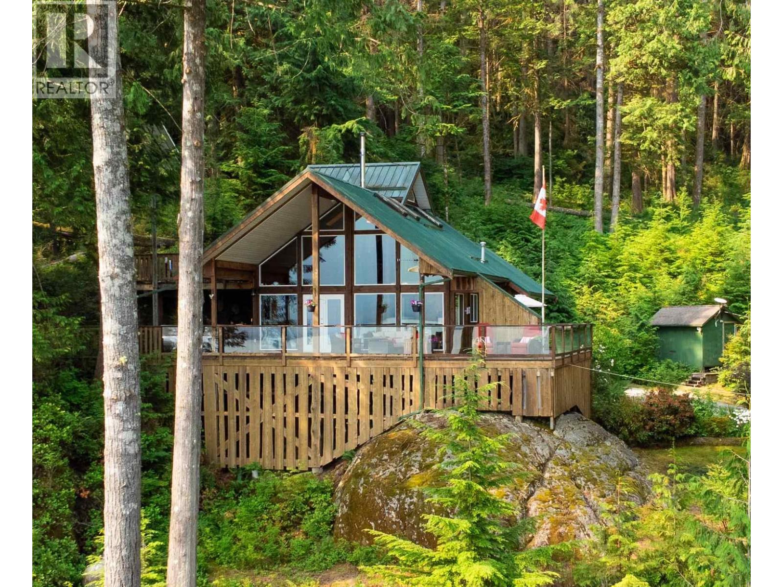 4 Christian Cove Property Photo 1