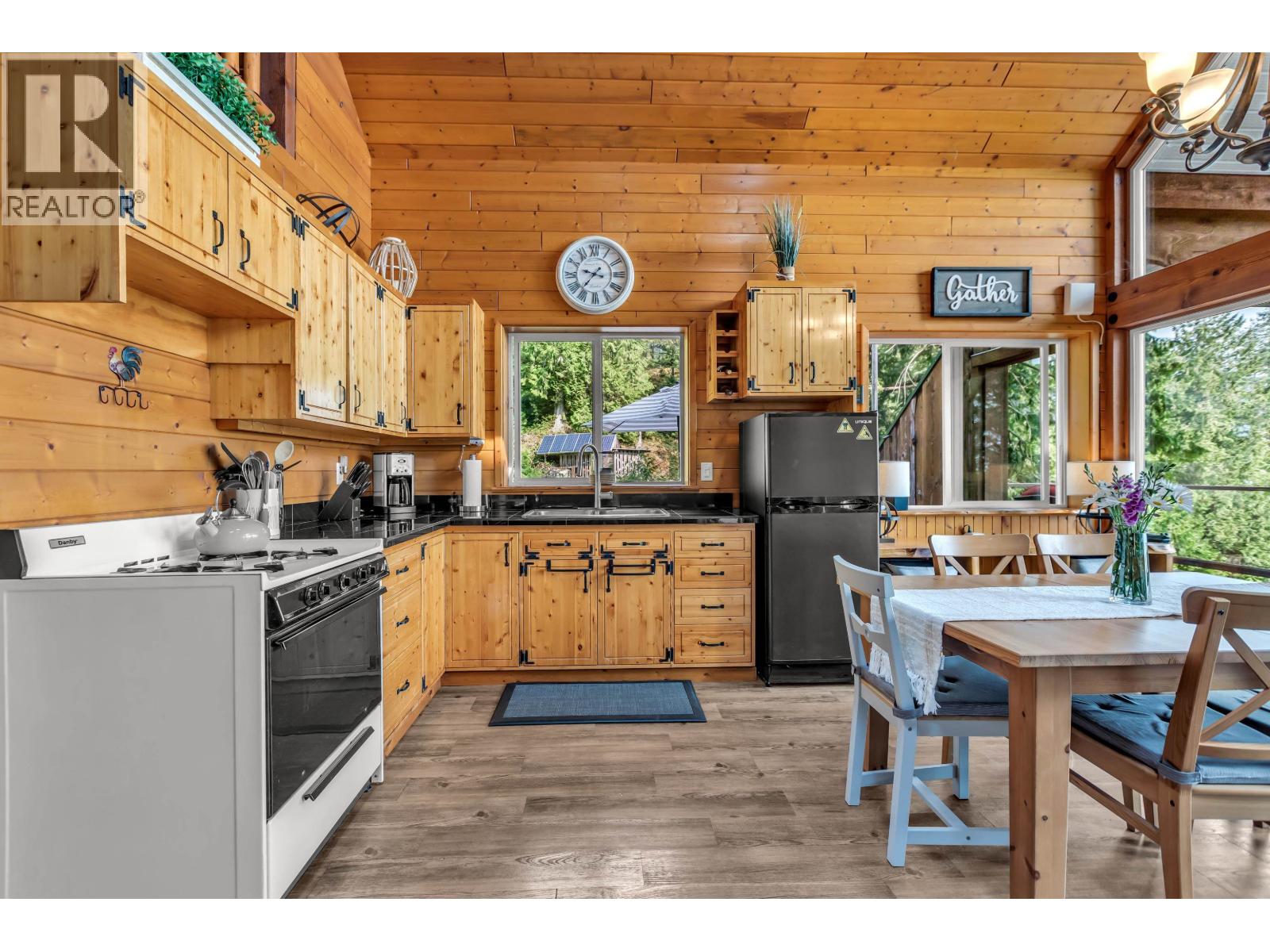 4 Christian Cove Property Photo 14