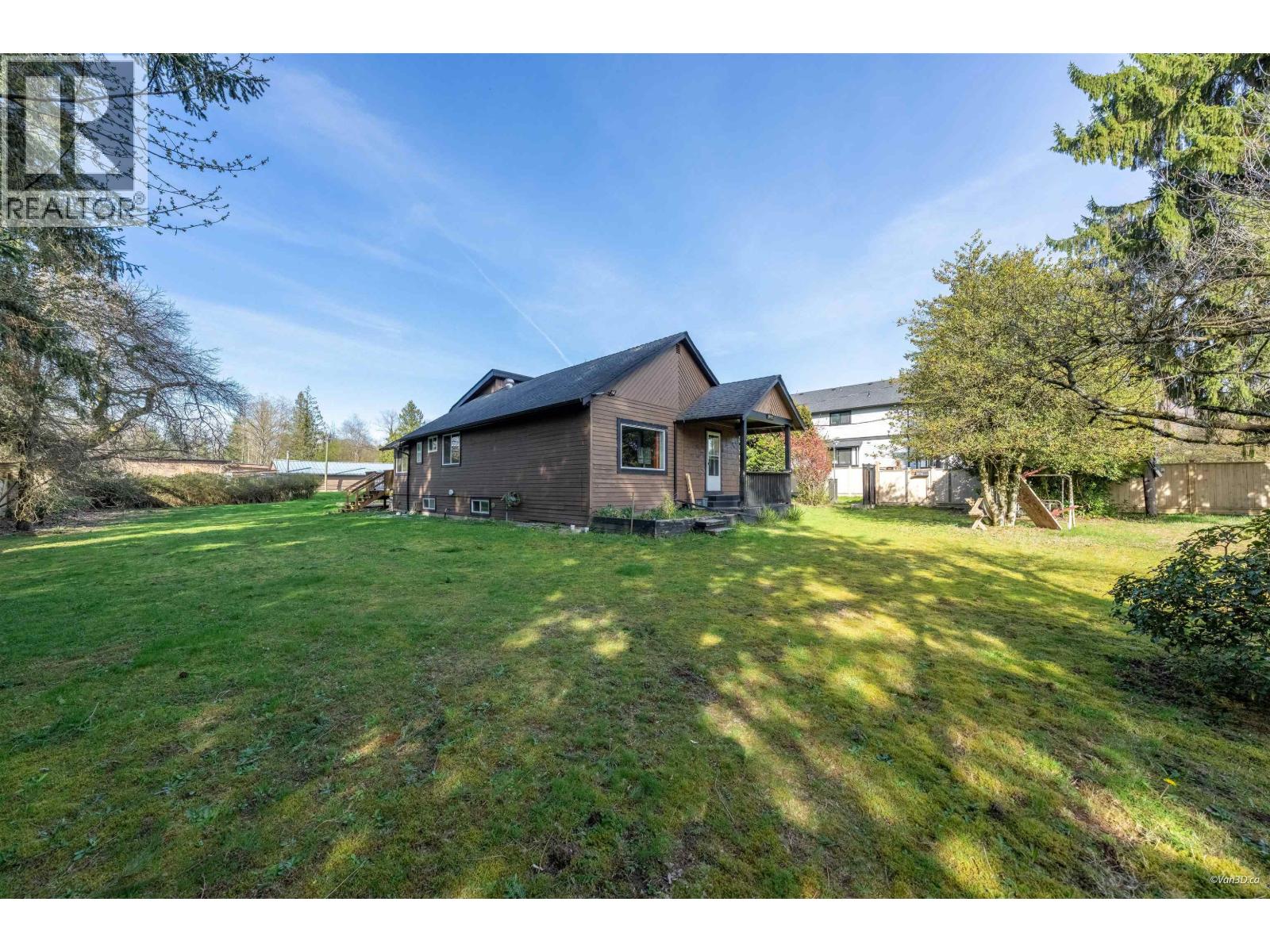 24483 Dewdney Trunk Road Property Photo 5