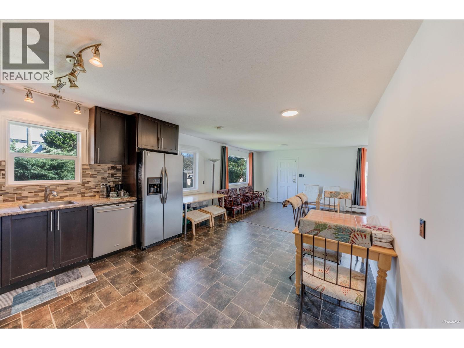 24483 Dewdney Trunk Road Property Photo 15