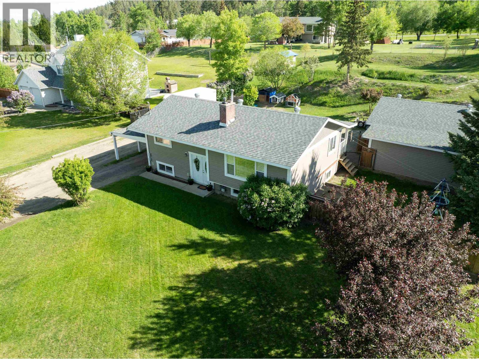 5665 Horse Lake Road Property Photo 2