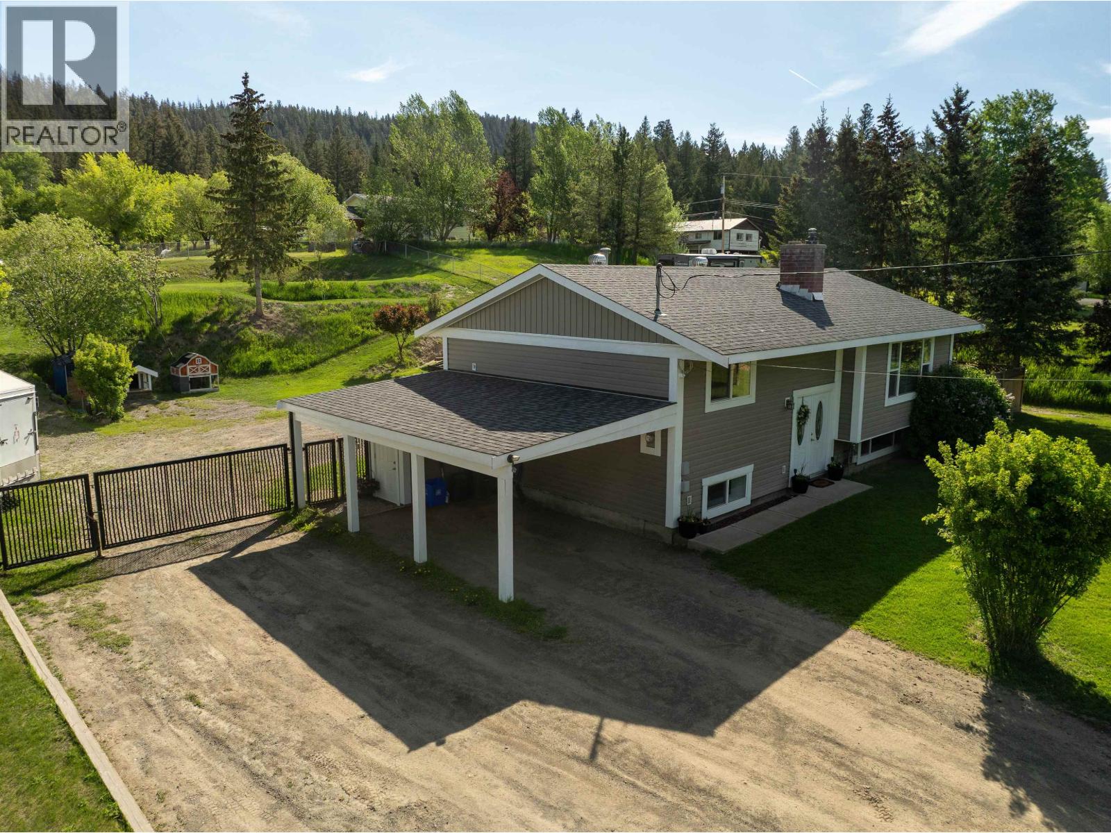 5665 Horse Lake Road Property Photo 4
