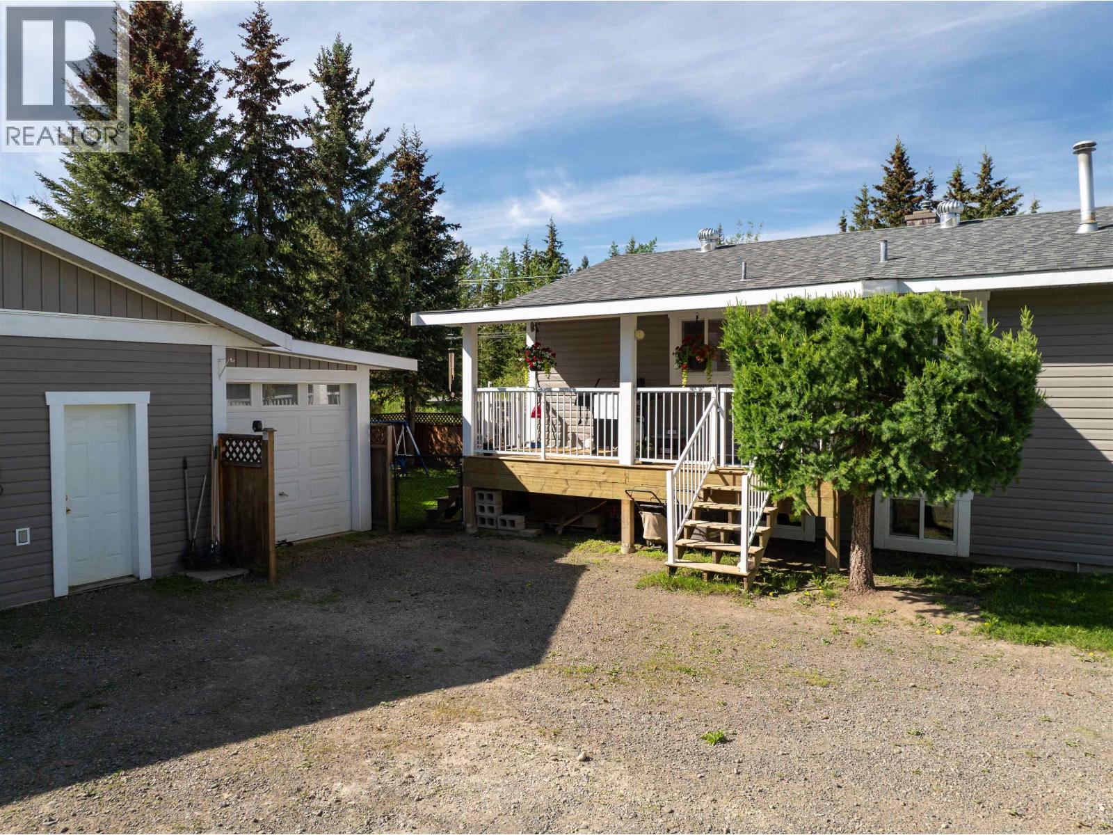 5665 Horse Lake Road Property Photo 9