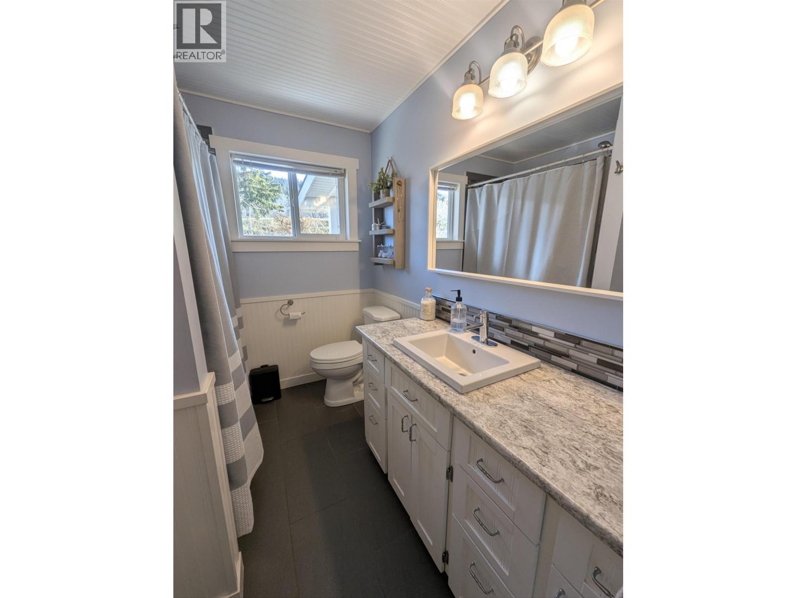 5665 Horse Lake Road Property Photo 30
