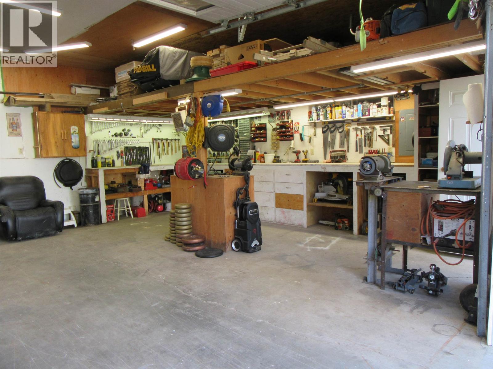 5665 Horse Lake Road Property Photo 40