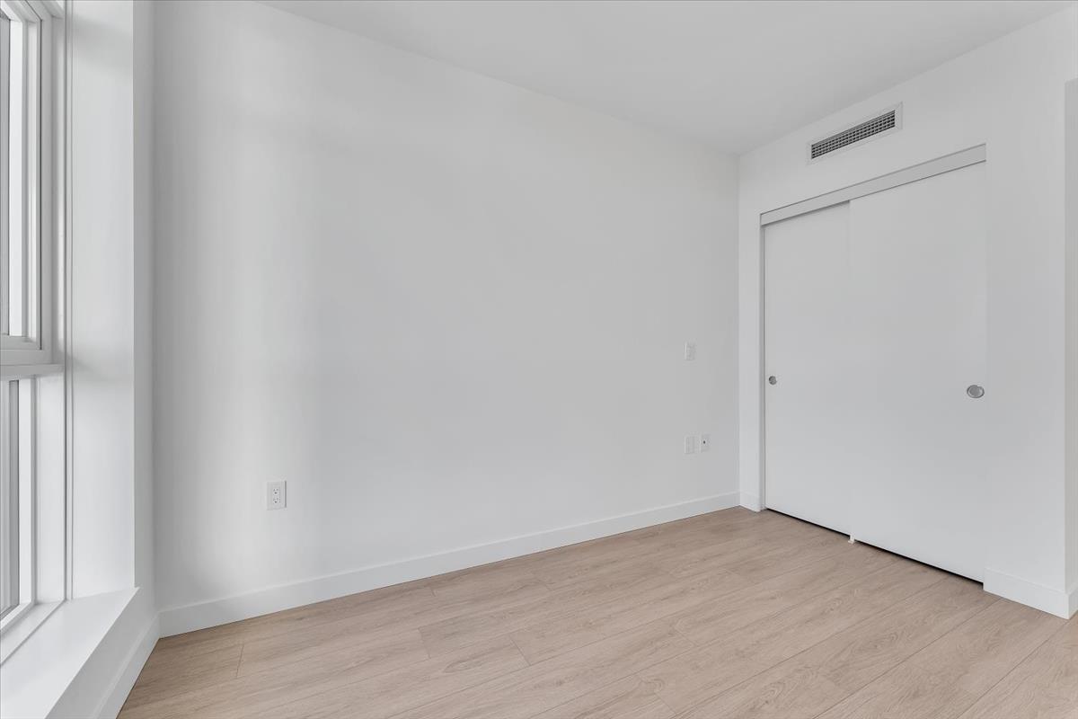 1212 13675 107a Avenue Property Photo 6