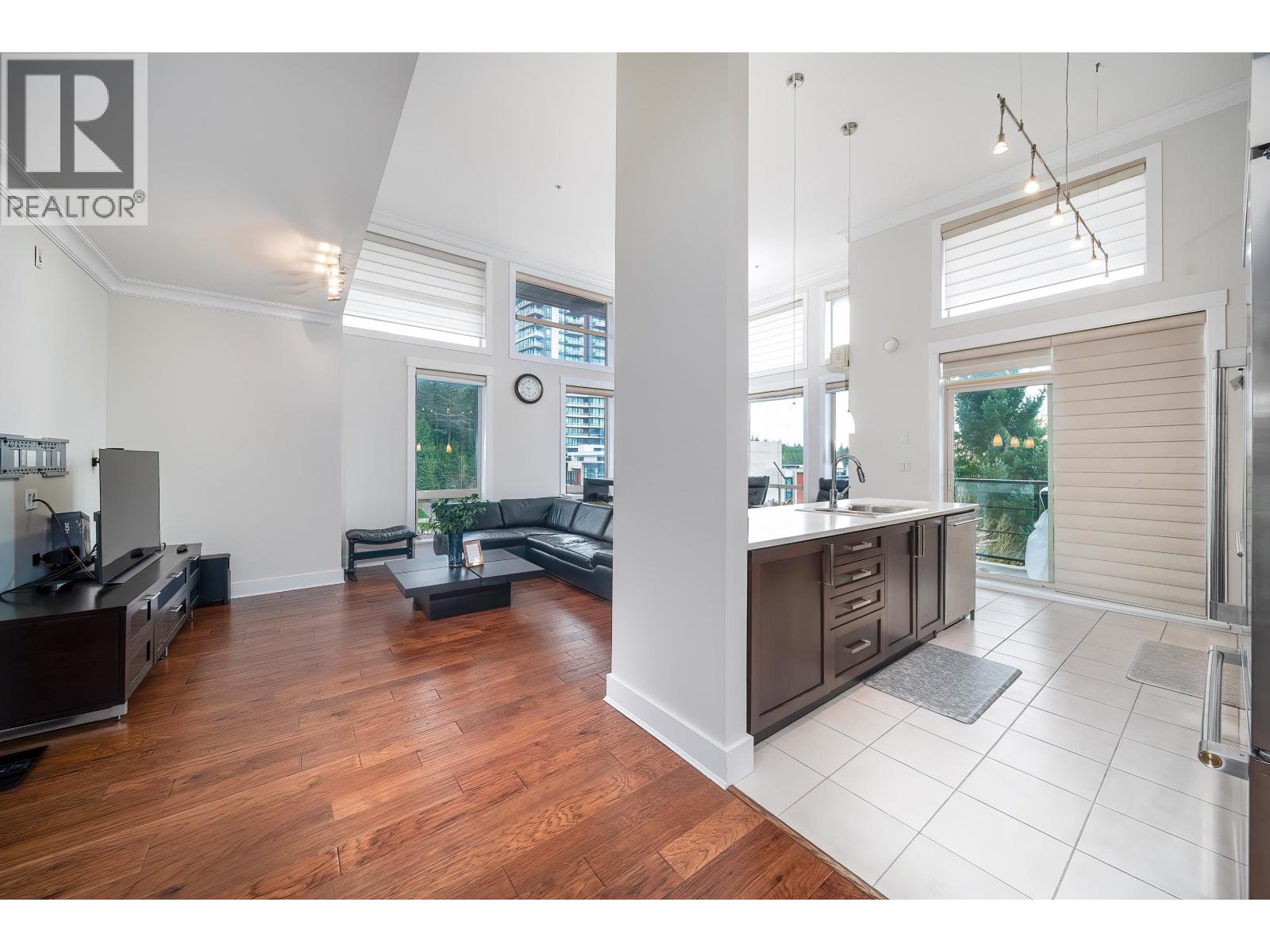 406 5779 Birney Avenue Property Photo 5