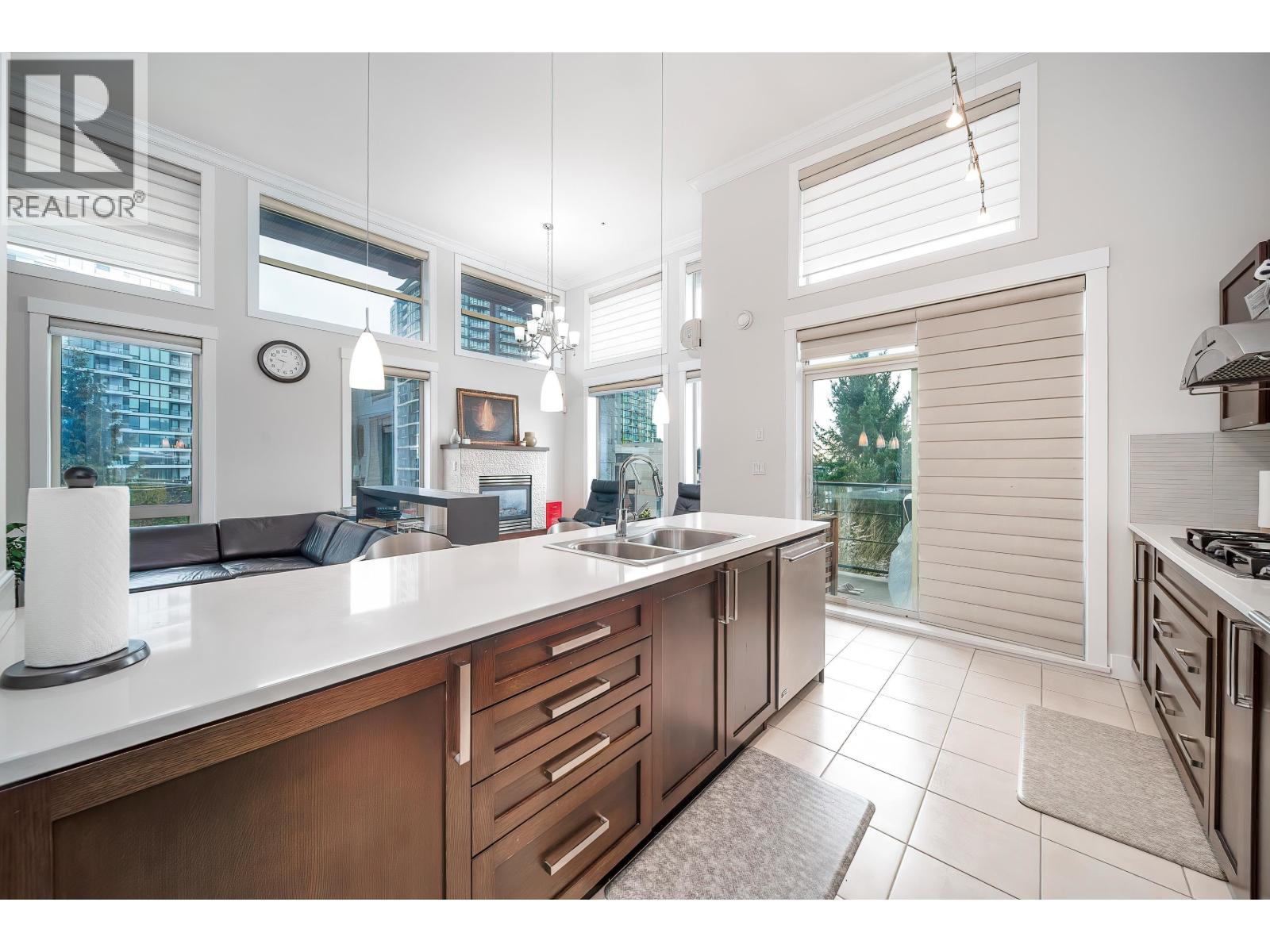 406 5779 Birney Avenue Property Photo 10