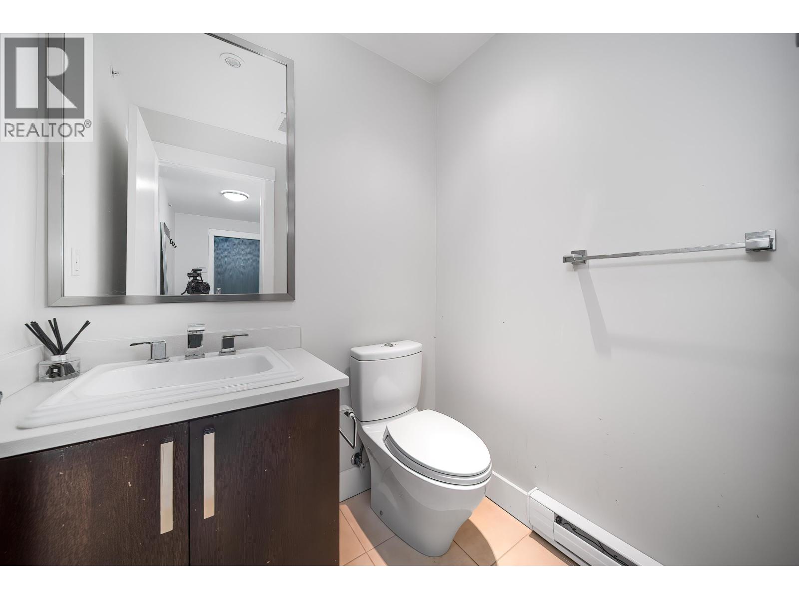 406 5779 Birney Avenue Property Photo 21