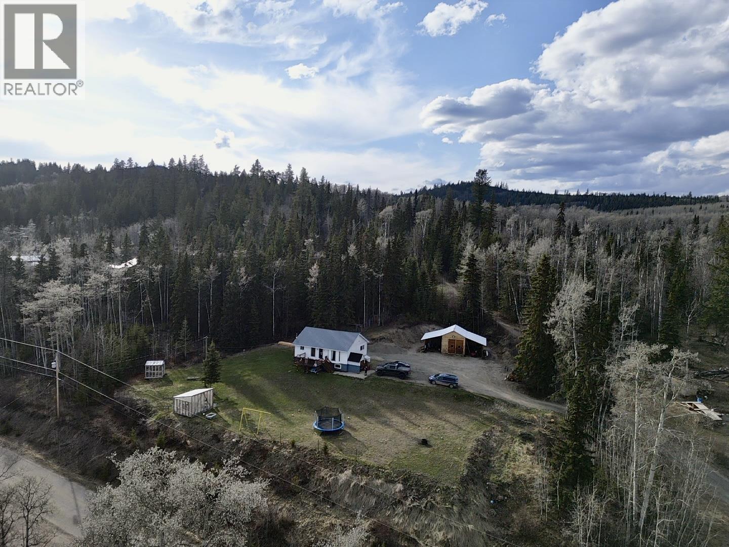 1408 Francois Lake Road Property Photo 20