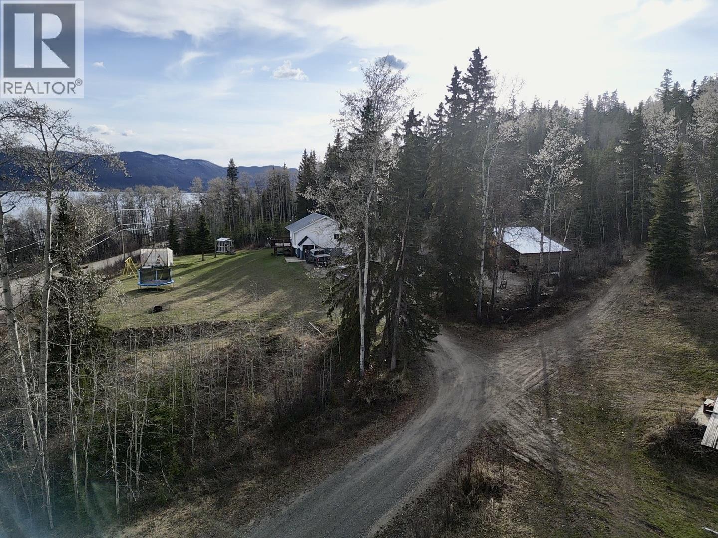 1408 Francois Lake Road Property Photo 21
