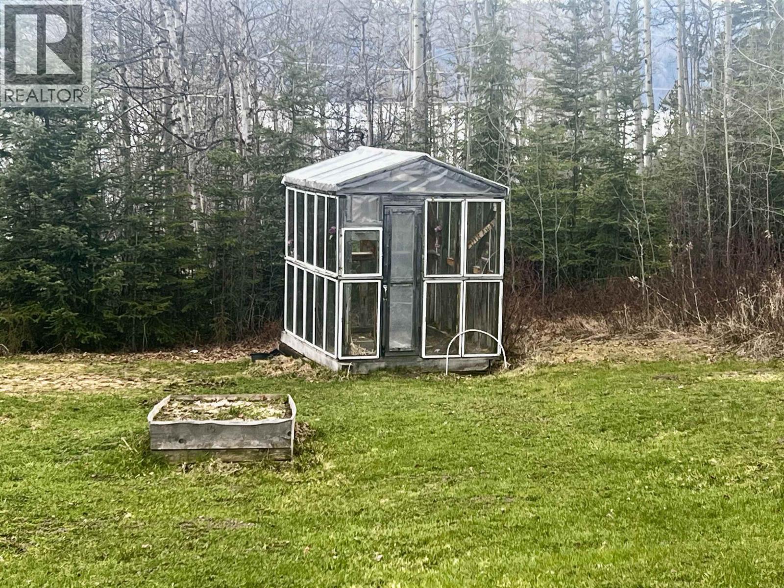 1408 Francois Lake Road Property Photo 25
