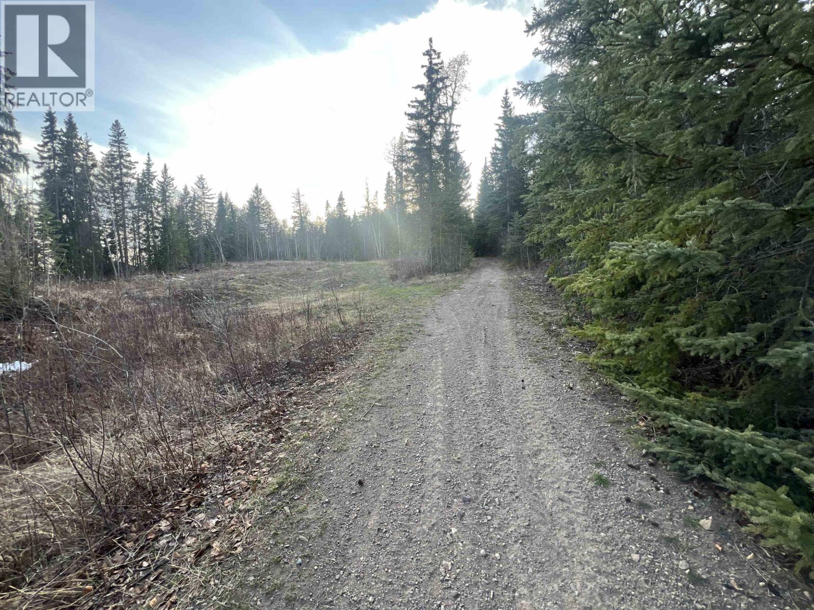1408 Francois Lake Road Property Photo 29