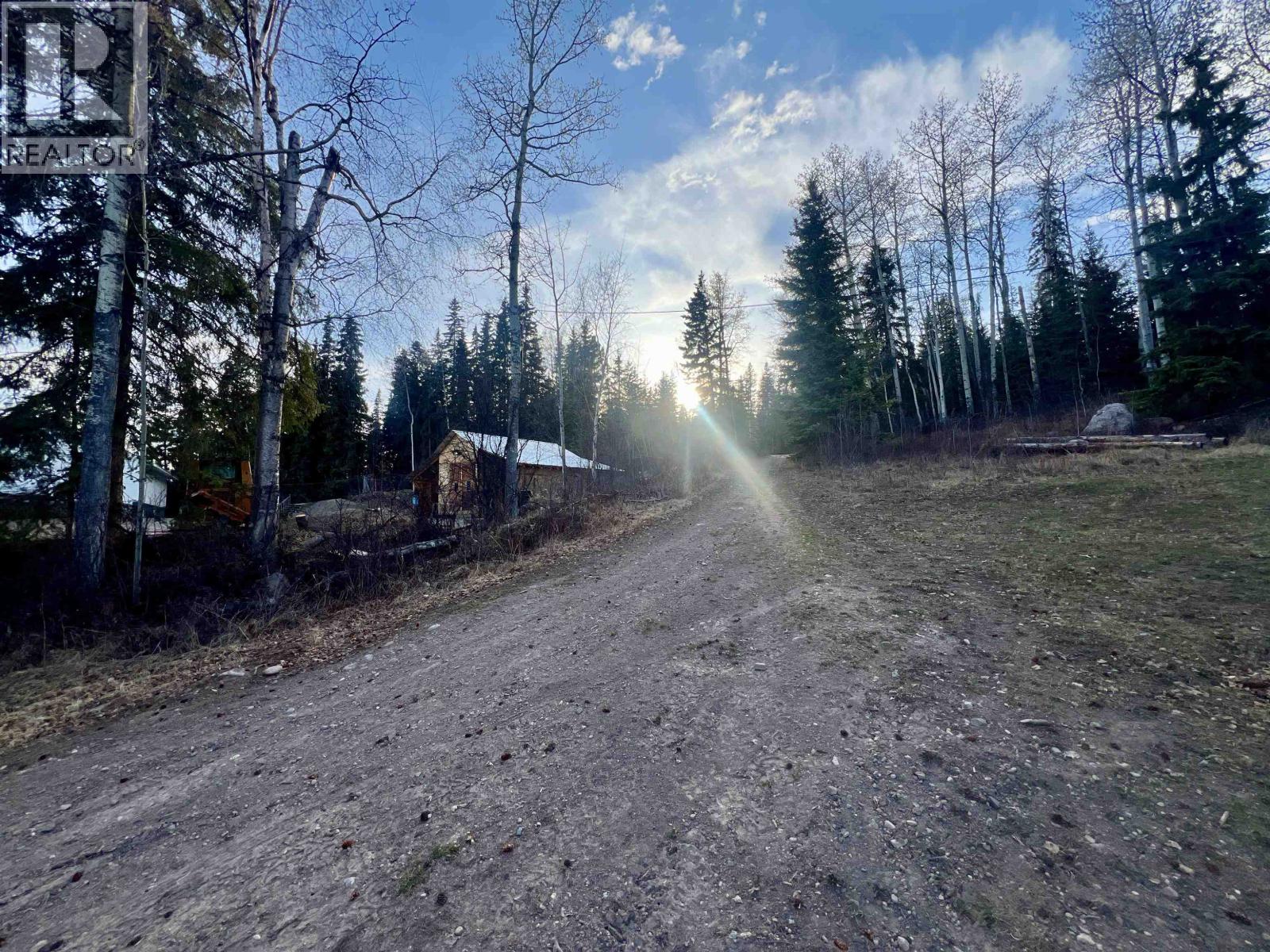 1408 Francois Lake Road Property Photo 30