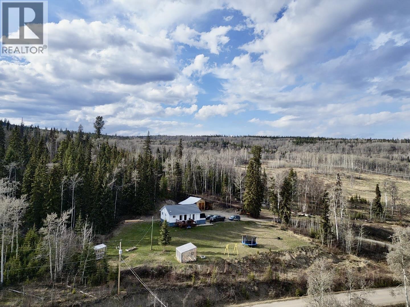 1408 Francois Lake Road Property Photo 31