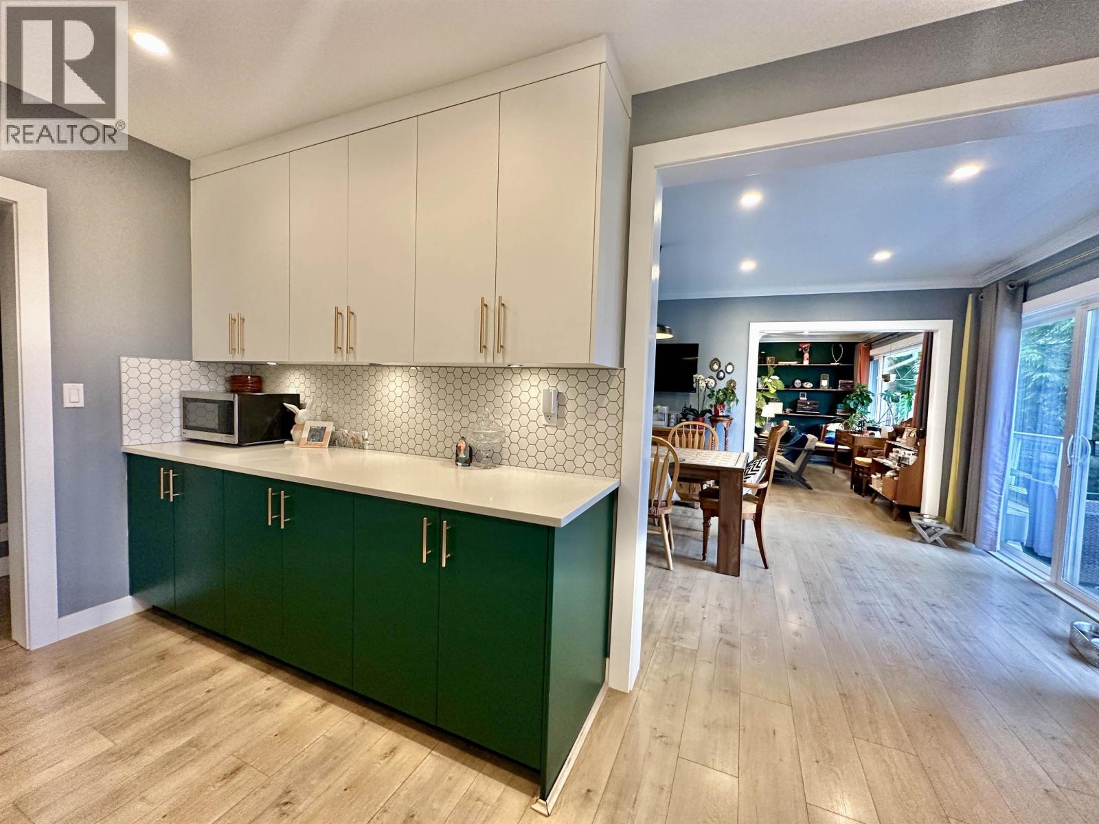 1215 Nepal Crescent Property Photo 4