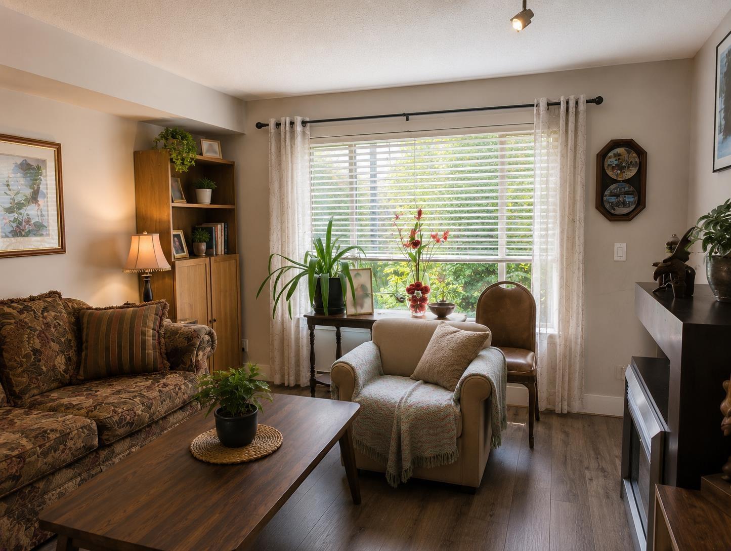 212 2233 Mckenzie Road Property Photo 4