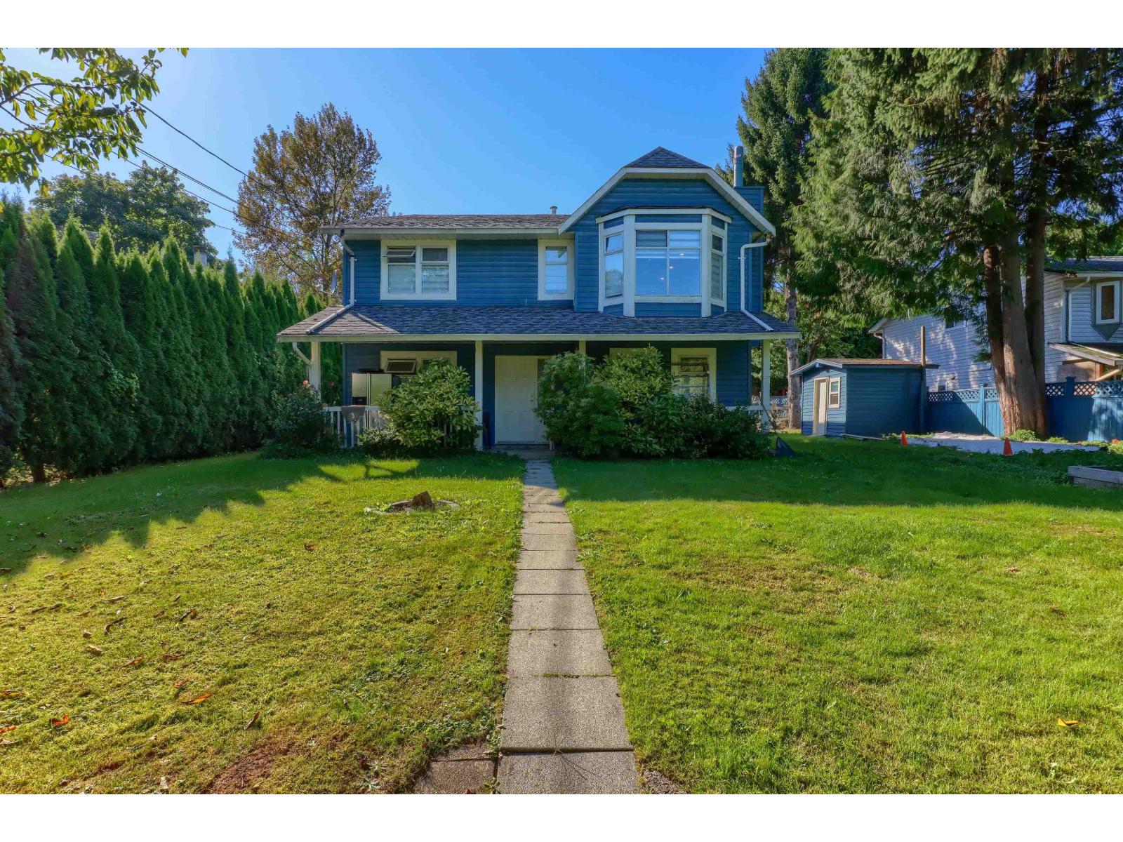 6445 King George Boulevard Property Photo 1