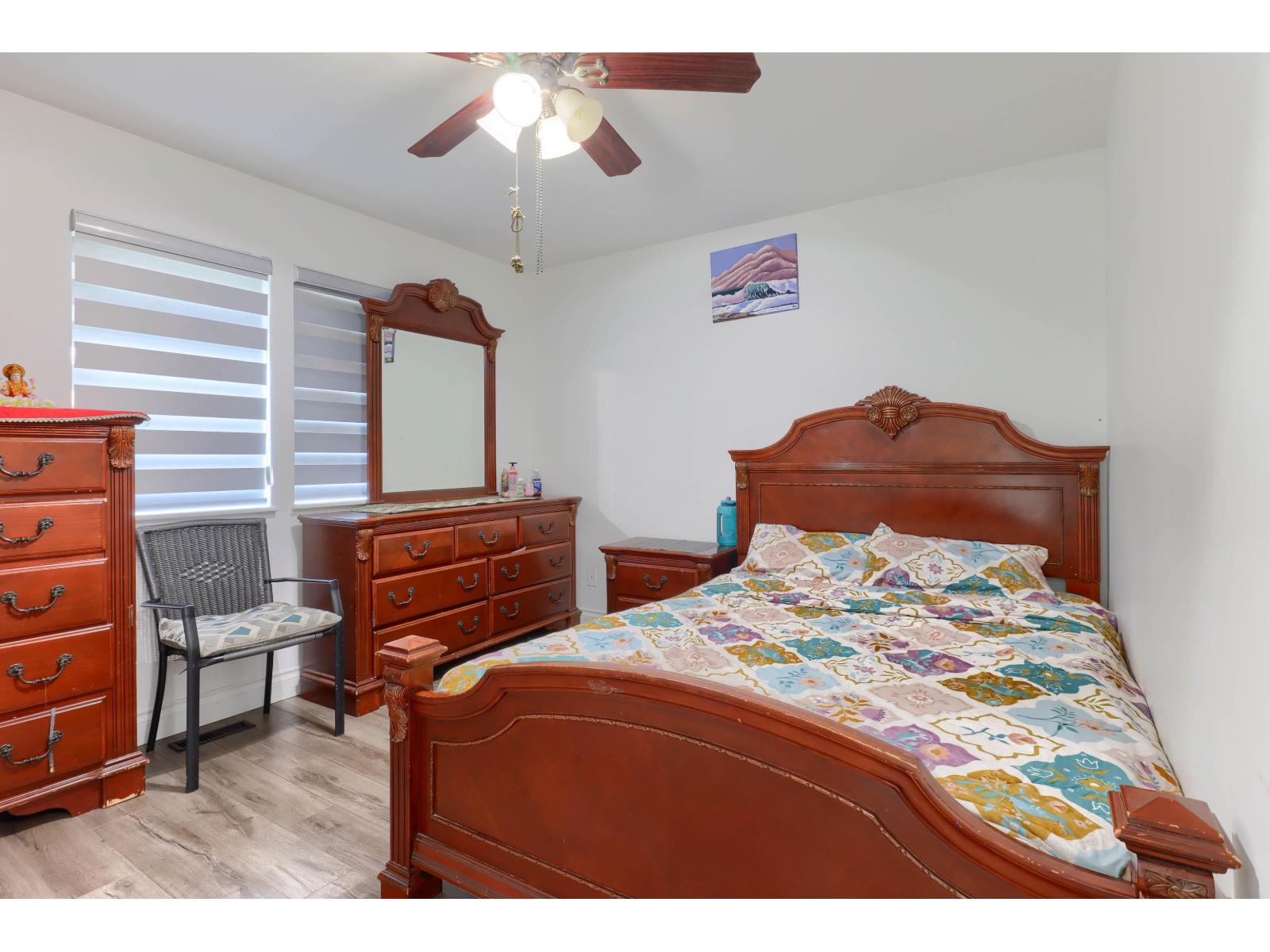 6445 King George Boulevard Property Photo 14
