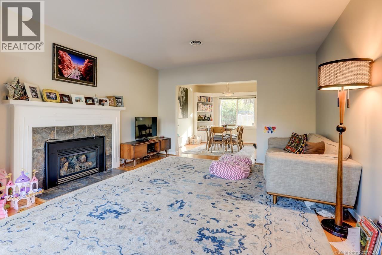 2016 W 48th Avenue Property Photo 10