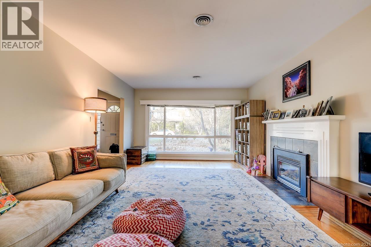 2016 W 48th Avenue Property Photo 11