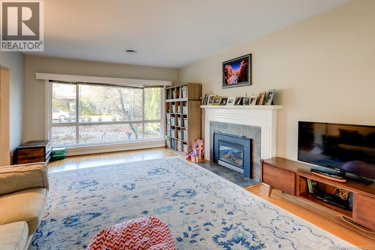 2016 W 48th Avenue Property Photo 12