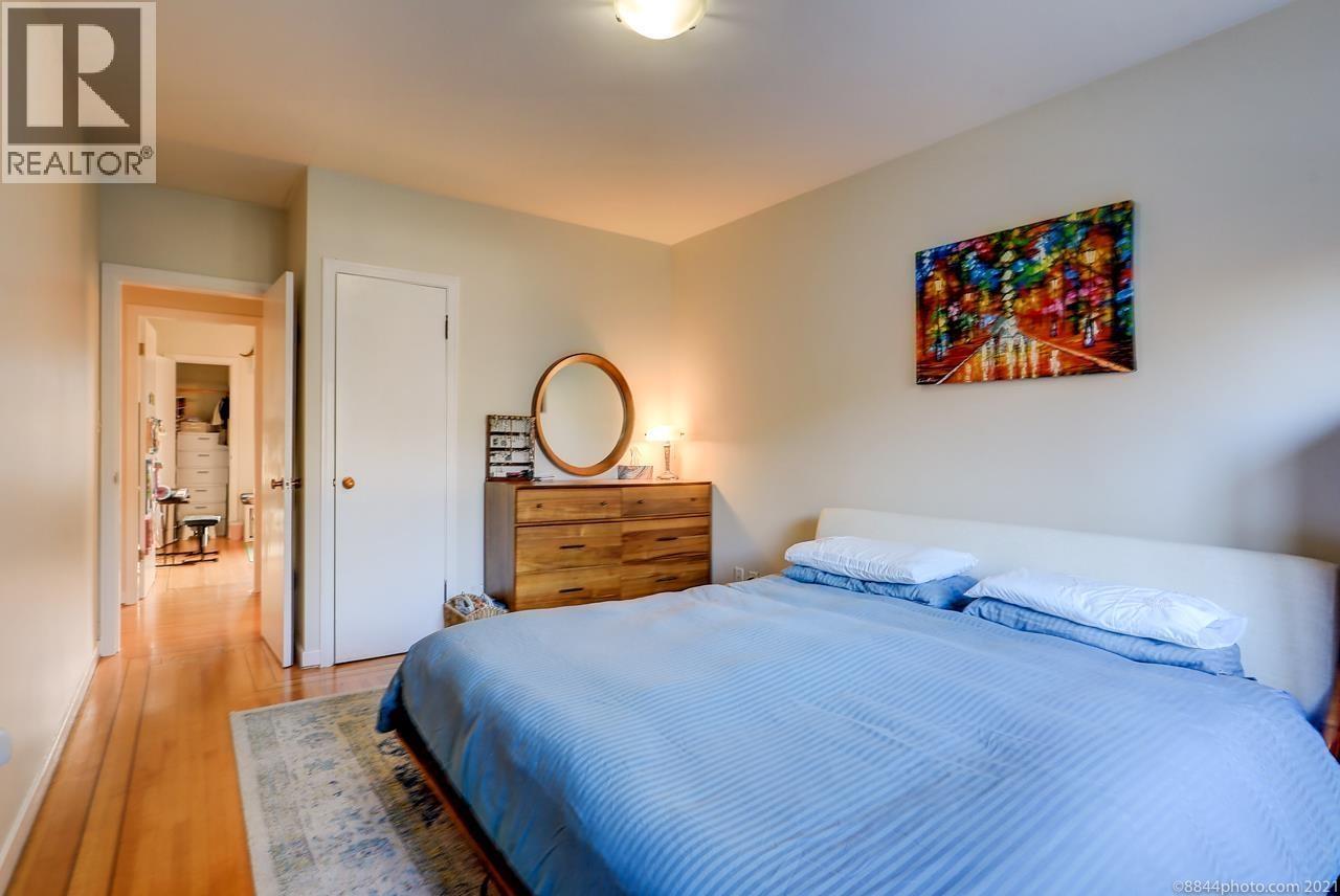 2016 W 48th Avenue Property Photo 17