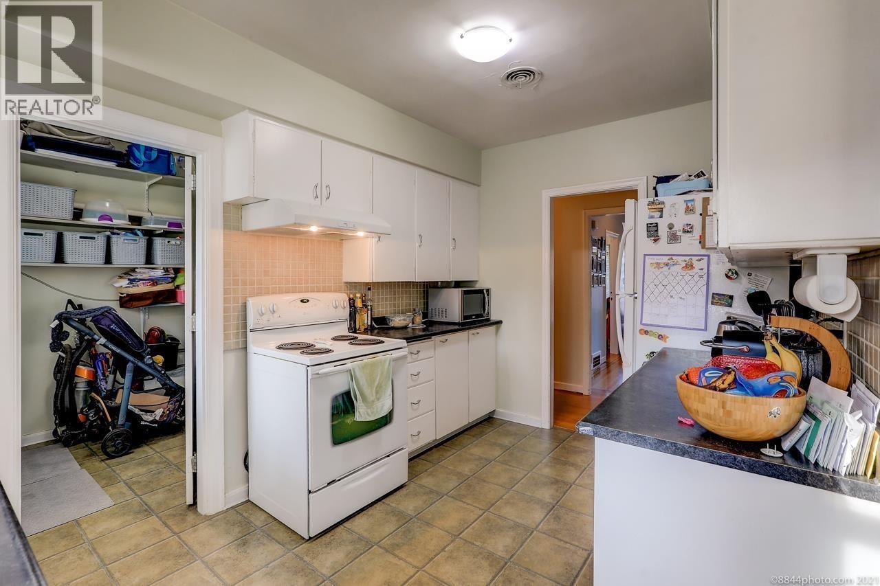 2016 W 48th Avenue Property Photo 20