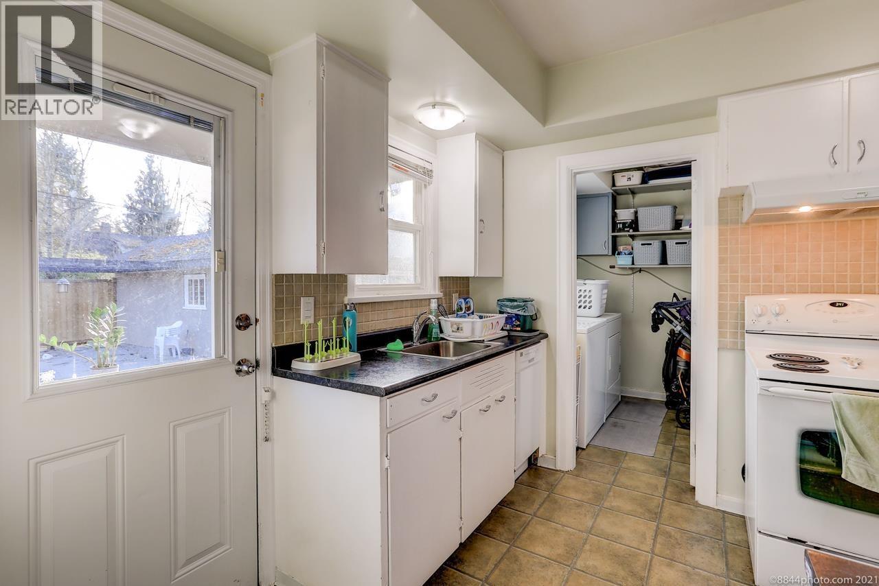 2016 W 48th Avenue Property Photo 21