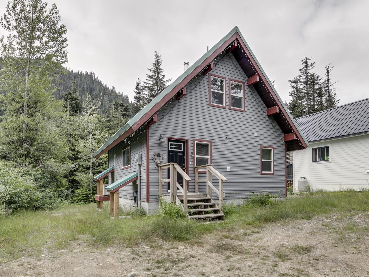 46880 SAKWI CREEK ROAD Property Photo 1