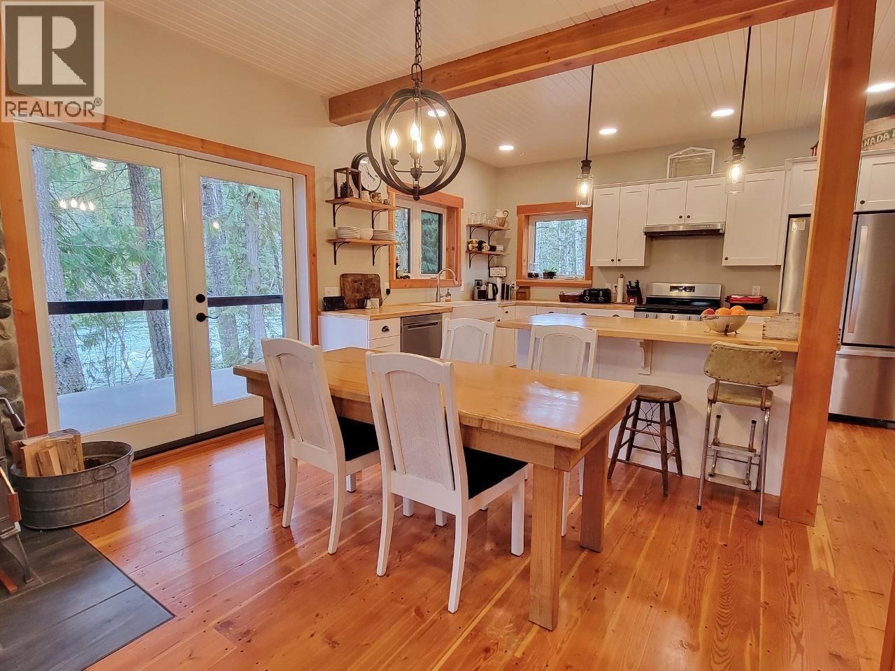 4820 Quesnel Forks Road Property Photo 10