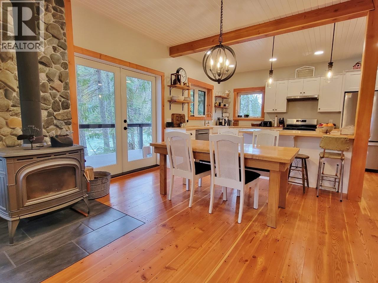 4820 Quesnel Forks Road Property Photo 14