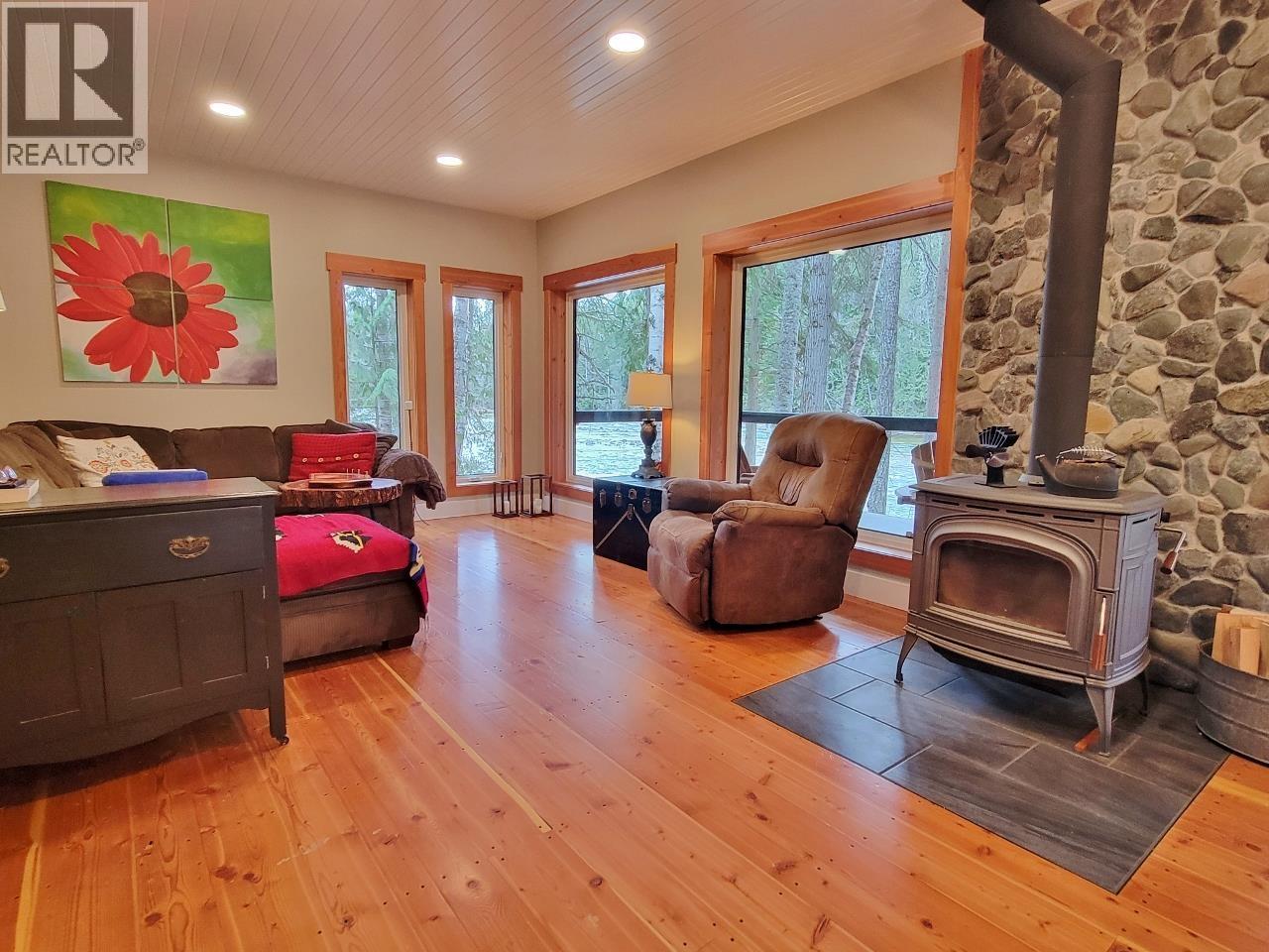 4820 Quesnel Forks Road Property Photo 15