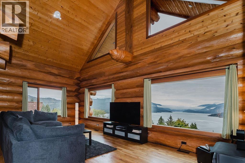 5895 Skookumchuk Road Property Photo 12