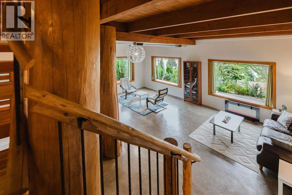 5895 Skookumchuk Road Property Photo 17