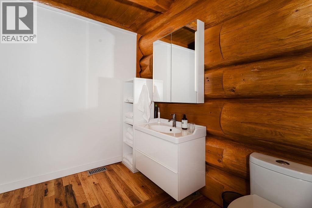 5895 Skookumchuk Road Property Photo 25