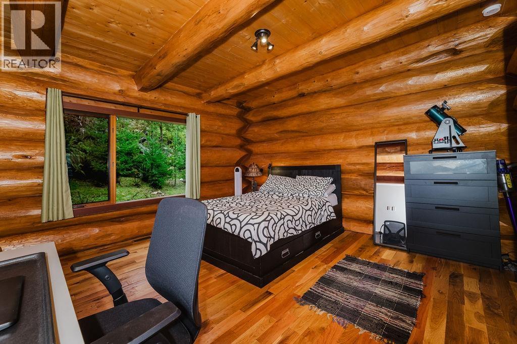 5895 Skookumchuk Road Property Photo 26